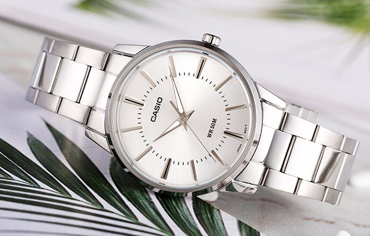 CASIO Waterproof Stainless Steel Strap Unisex Mens Silver Analog MTP-1303D-7AV