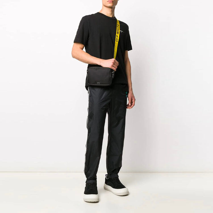 Off-White Patch Arrow Short Sleeve Black OMAA027R201850321091