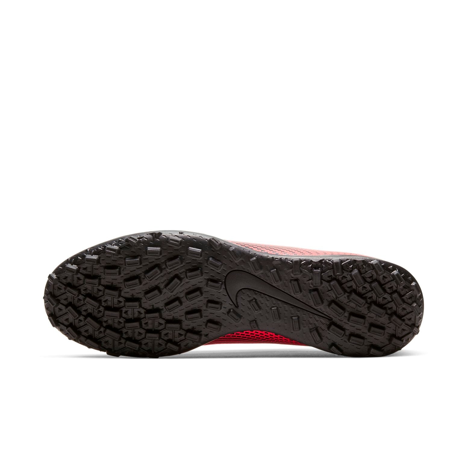 Nike Mercurial Vapor 13 Club Low-Top Soccer Shoes Red/Black AT7999-606