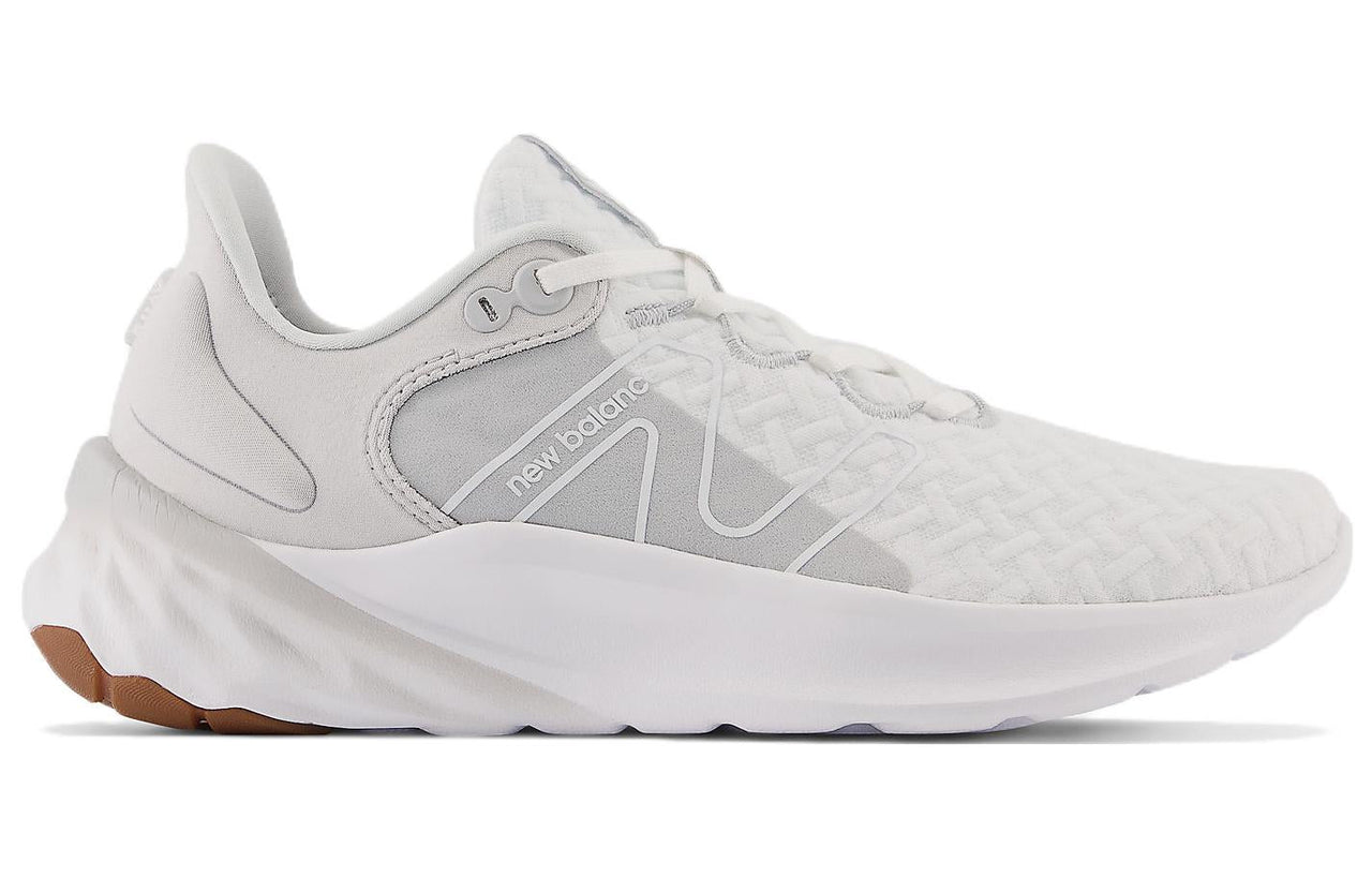 (WMNS) New Balance Fresh Foam Roav v2 'White Gray' WROAVHW2