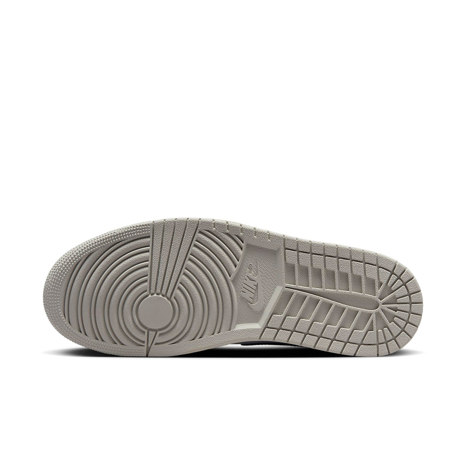 Air Jordan 1 Retro High OG 'White Cement' DZ5485-052