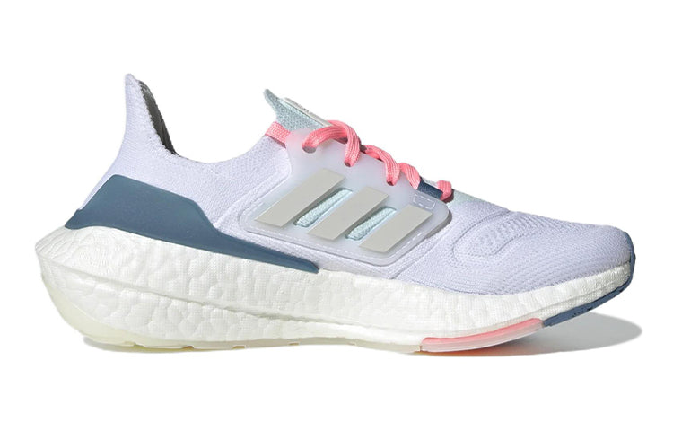 (GS) adidas UltraBoost 22 'White Almost Blue' GX9784