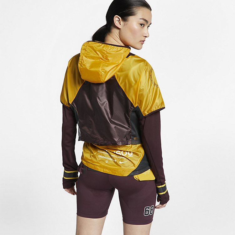 (WMNS) NikeLab Gyakusou W Transform Top 'Gold Dart Deep Burgundy Dk Smoke Grey' BQ3243-711