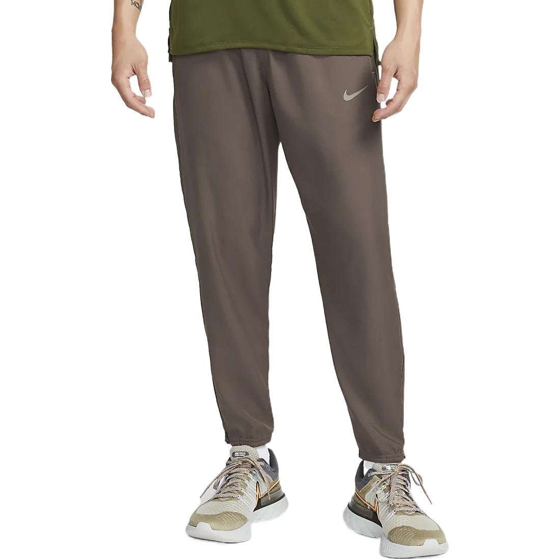 Nike FW22 Logo DV0581-004