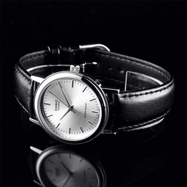 CASIO Waterproof Quartz White Dial Mens White Analog MTP-1095E-7A