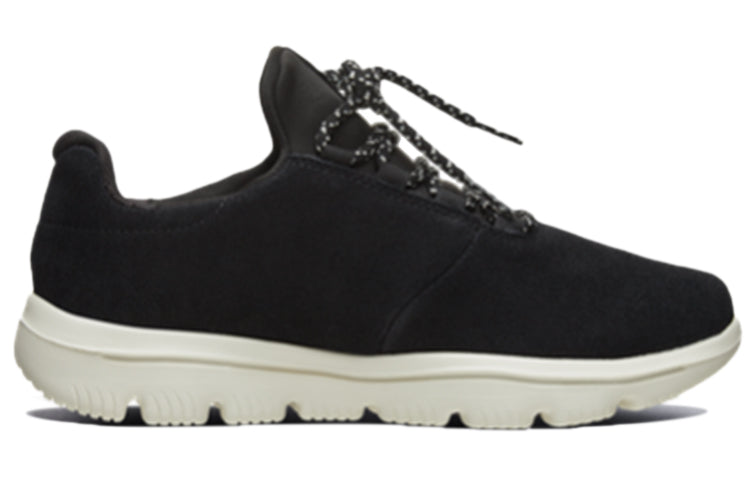 (WMNS) Skechers Go Walk Low-Top Black/White 15728-BLK