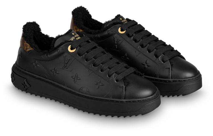 (WMNS) LOUIS VUITTON Time Out Sneakers 'Black Monogram with Shearling' 1AAE04