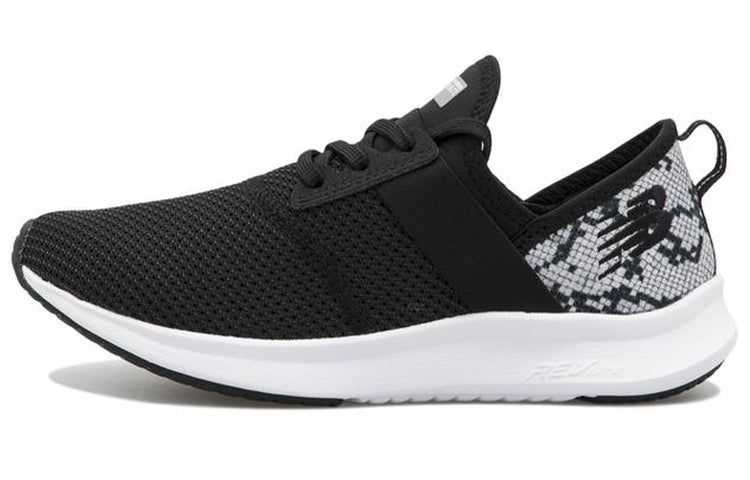(WMNS) New Balance Nergize Black/White WNRGLA2