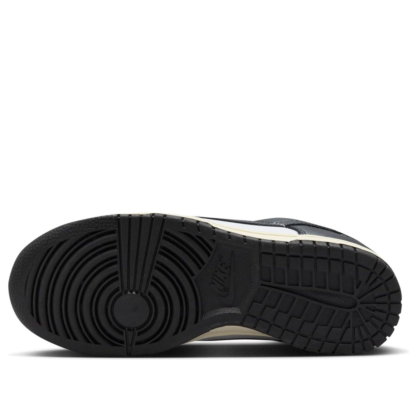 (WMNS) Nike Dunk Low 'Vintage Panda' FQ8899-100