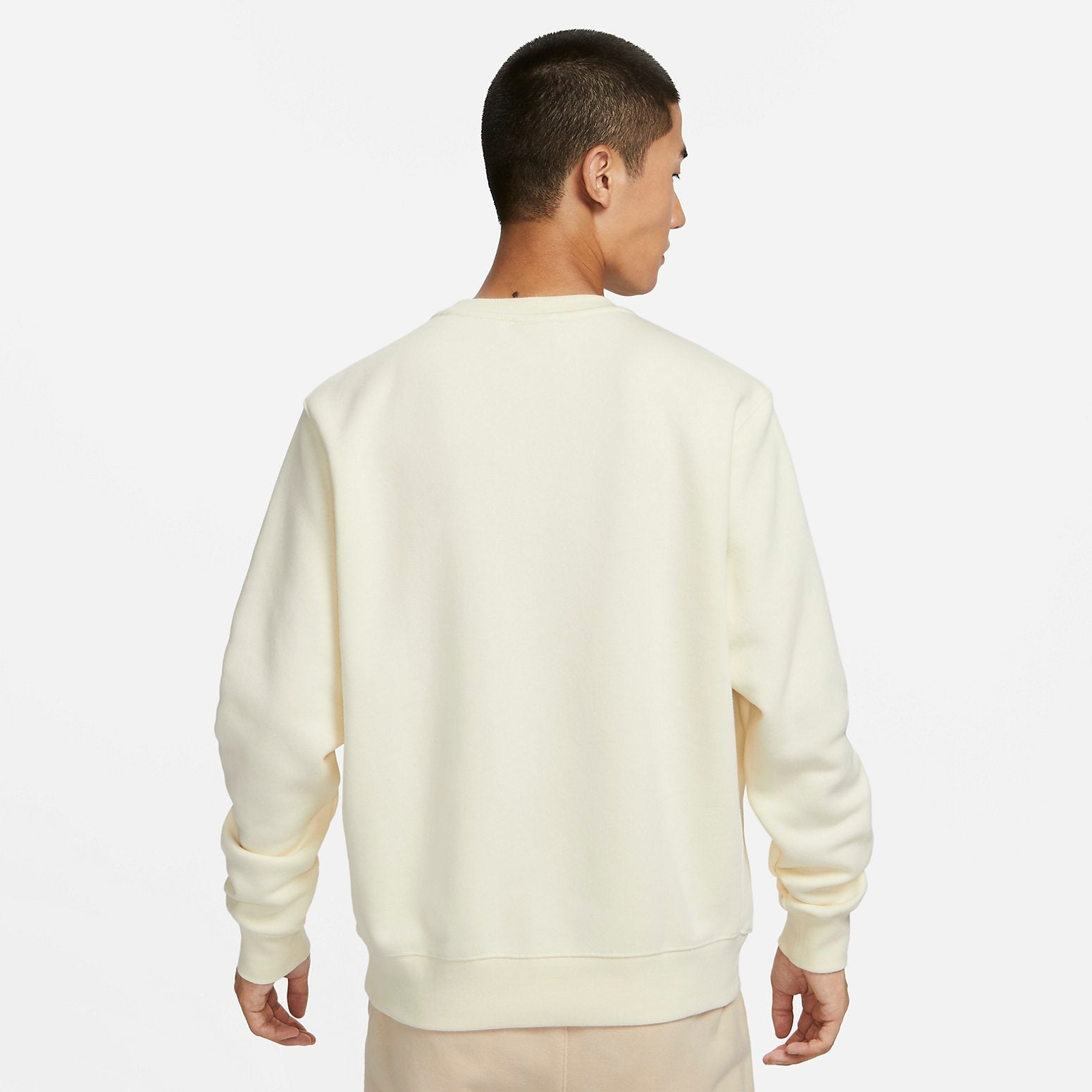 Nike Sportswear Club Fleece Crew Sweatshirt Asia Sizing 'White' FB8436-113