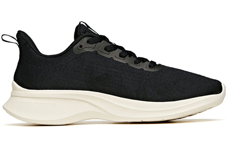 (WMNS) ANTA Running Series Sneakers Nitrogen 'Black White' 122235570S-1