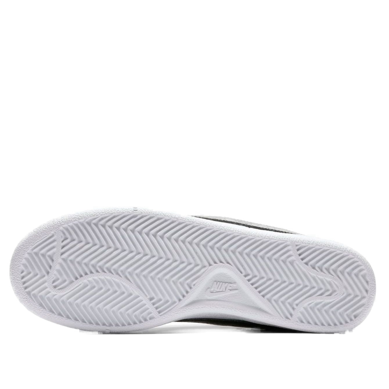 (WMNS) Nike Classic Court Royale 749867-111