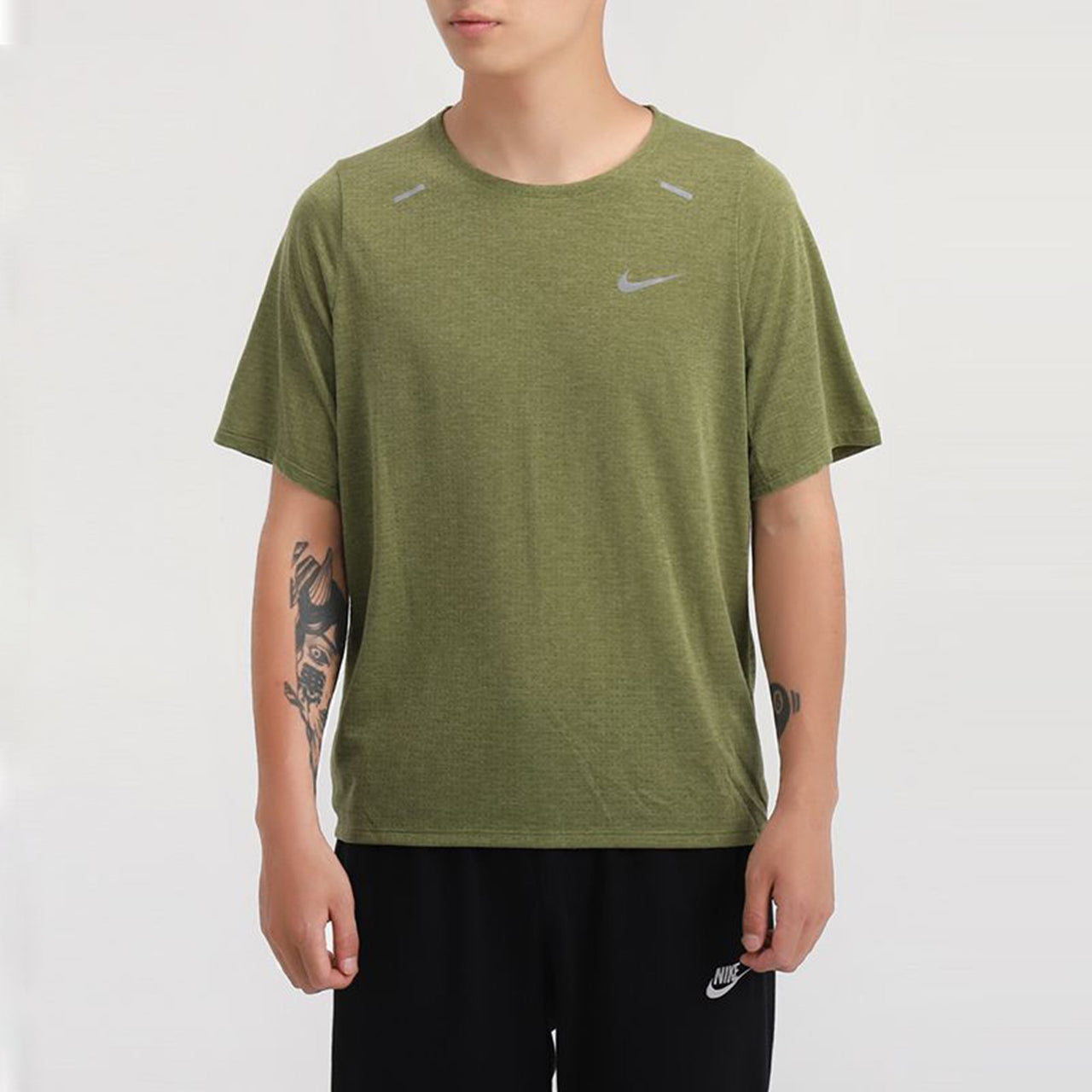 Nike Rise 365 Sports Running Short Sleeve Green CJ5421-381