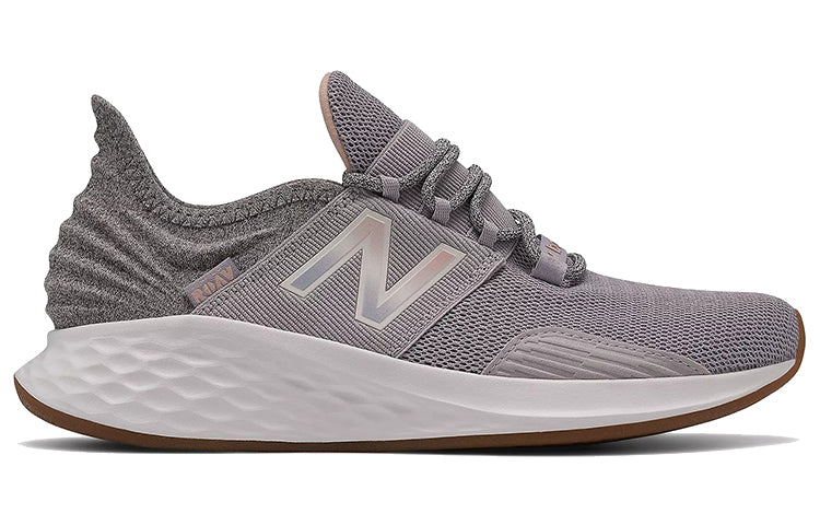 (WMNS) New Balance Fresh Foam Roav 'Tee Shirt - Whisper Grey' WROAVTP