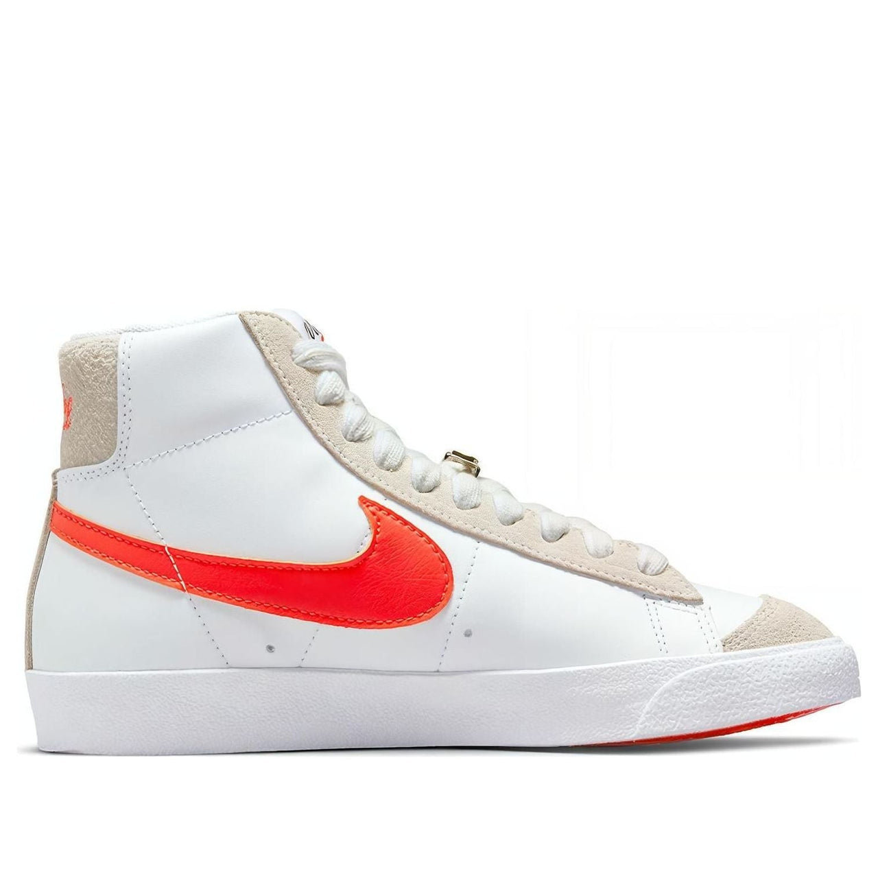 (WMNS) Nike Blazer Mid '77 SE 'First Use' DH6757-100