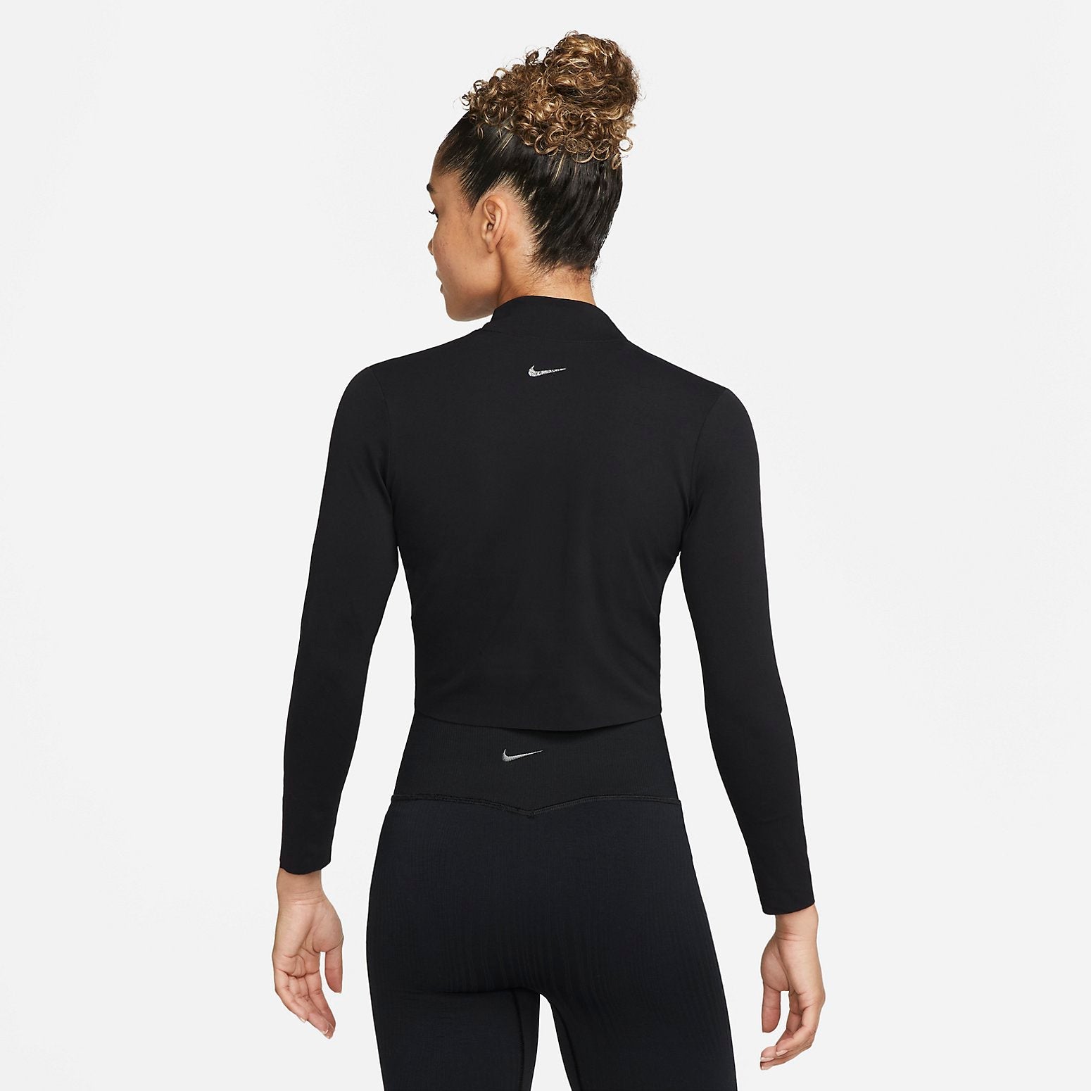 (WMNS) Nike Swoosh Long Sleeve Yoga T-Shirt 'Black' DR2204-010