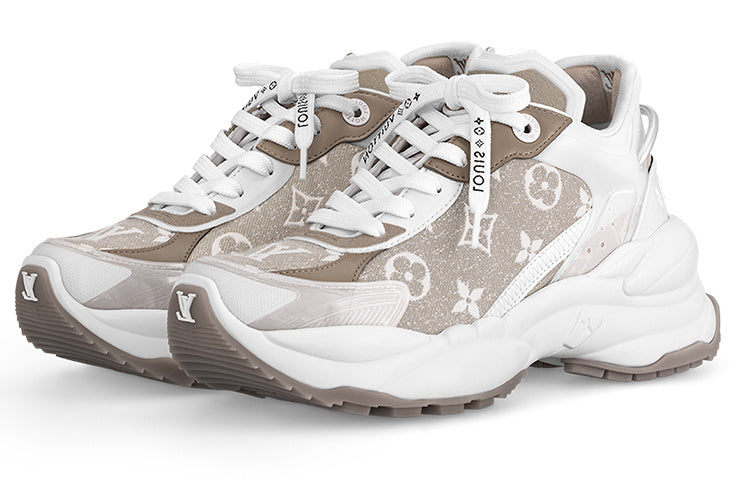 (WMNS) LOUIS VUITTON Run 55 Sneakers 'Beige Monogram with Brown White' 1AC28C