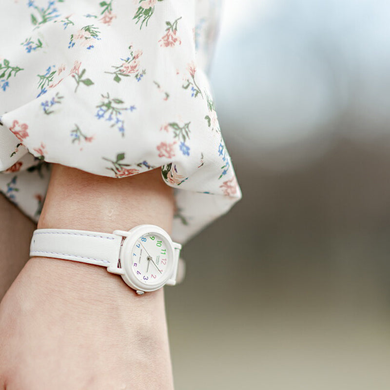 CASIO Classic Fashion Elegant Minimalistic Macaron Waterproof Retro Quartz Leather Strap Watch White Analog LQ-139L-7BJH