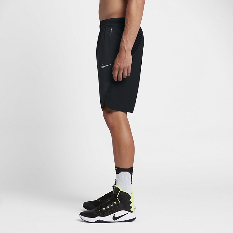 Apparel Shorts Men Nike Aeroswift Short 776115-010