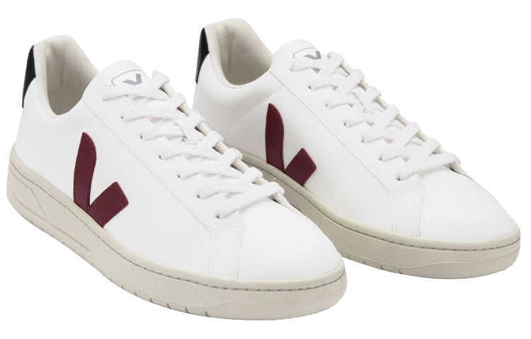 Veja Urca CWL 'White Marsala Black' UC072437