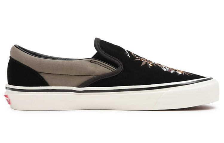 Vans Unisex Anaheim Factory Classic Slip-On 98 DX Sneakers Black/Yellow VN0A3JEX9R8