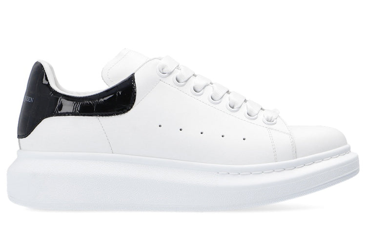 (WMNS) Alexander McQueen Oversized Sneaker 'White Black' 553770WHXMY9061