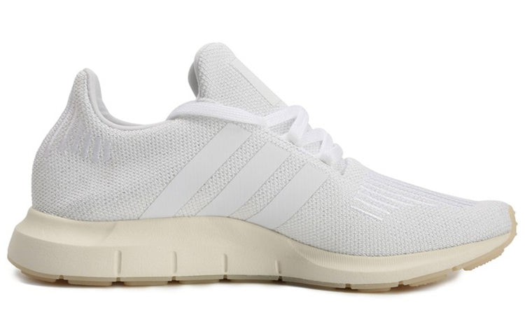 (WMNS) adidas Swift Run 'Cloud White' D96647