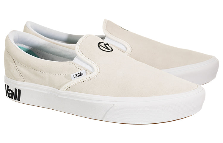 Vans Unisex ComfyCush Slip-On Sneakers White VN0A3WMDVX7