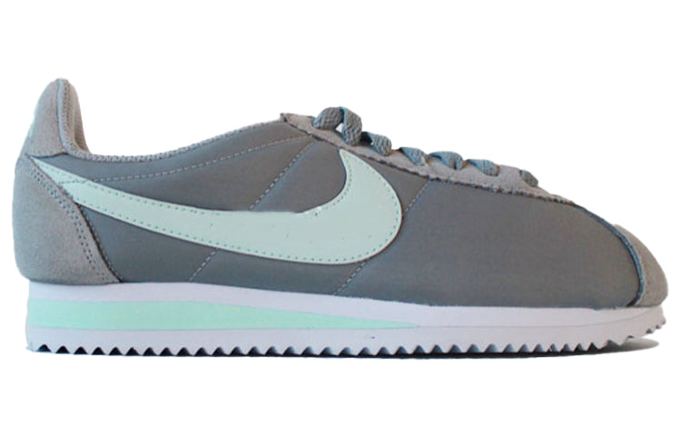(WMNS) Nike Cortez Nylon Wolf Grey Low Tops Retro Gray 457226-031