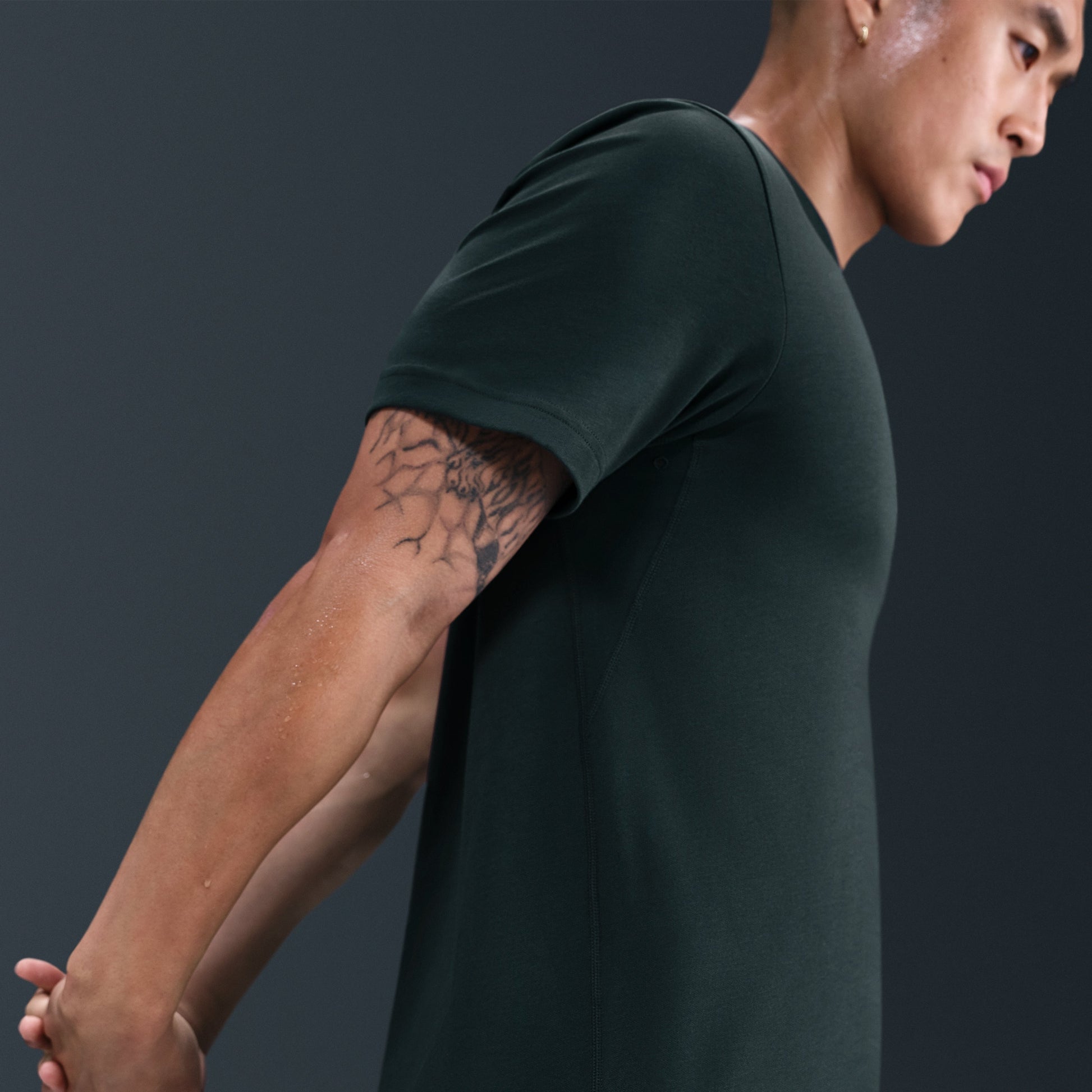 Nike Dri-FIT Primary T-Shirt 'Seaweed' DV9832-390