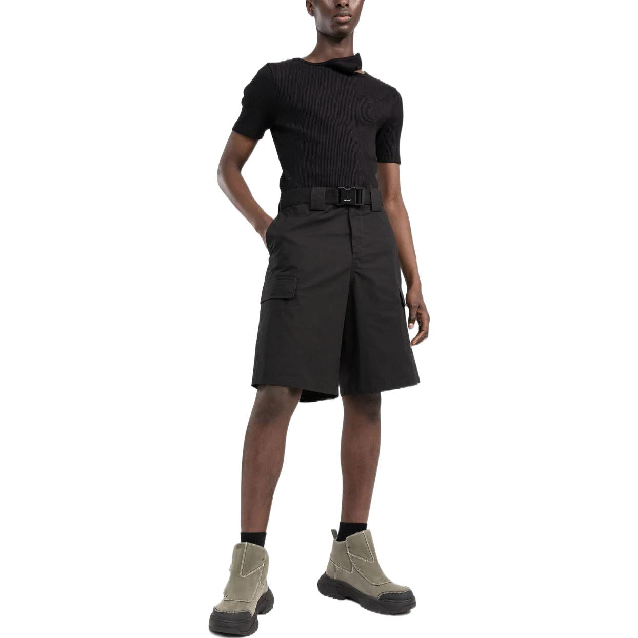 Men's Off-White SS22 Solid Color Buckle Big Pocket Cargo Straight Shorts Loose Fit Black OMCB059C99FAB00110001000