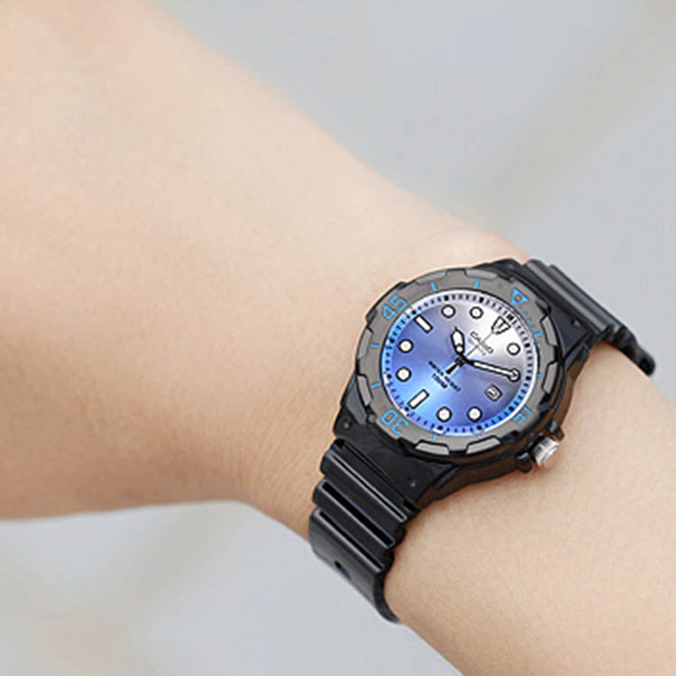 Quartz Waterproof Sports Blue Gradient Blue Analog LRW-200H-2E