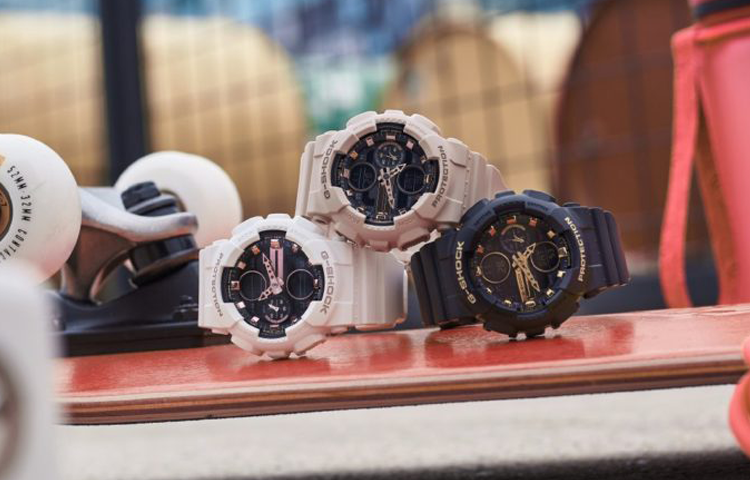 CASIO G-Shock Analog-Digital 'White' GMA-S140M-7APR