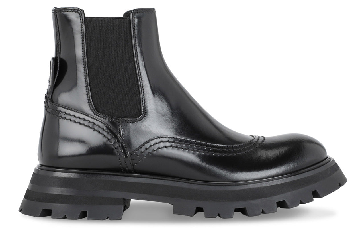 (WMNS) Alexander McQueen Wander Chelsea Boots 'Core Black' 666367WHZ841000