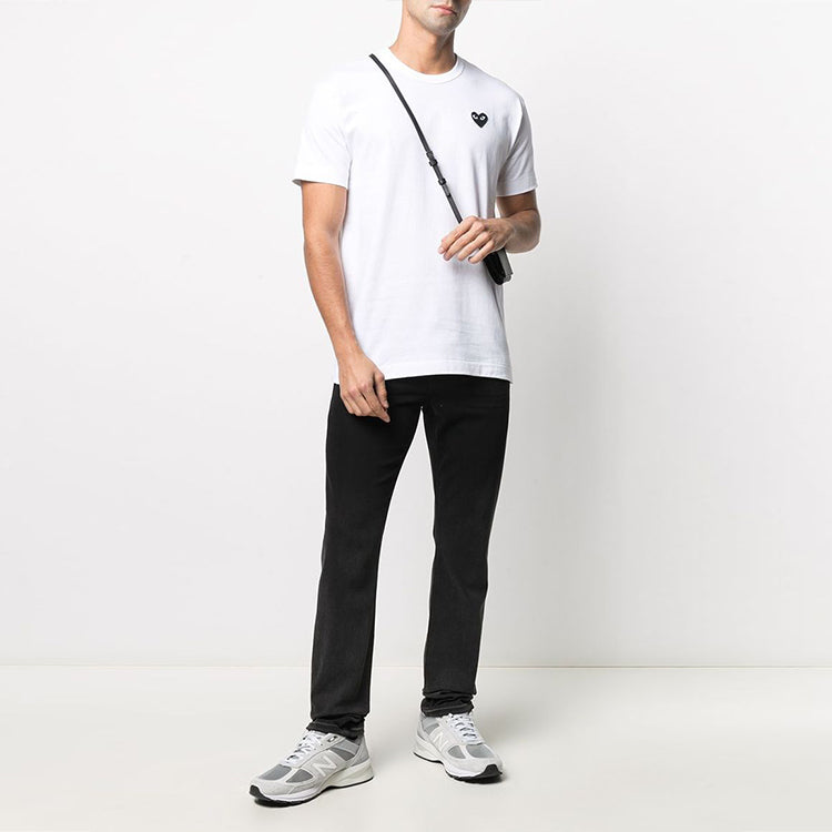 COMME des GARCONS PLAY Basic T-Shirt Black Emblem 'White' P1-T064-2