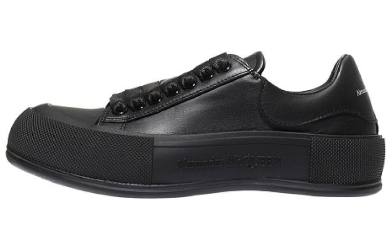(WMNS) Alexander McQueen Deck Plimsoll Low 'Triple Black' 697121WIAB61000