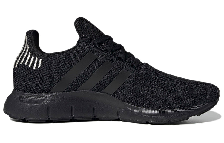 (WMNS) adidas Originals Swift Run 22 'Triple Black' FW5030