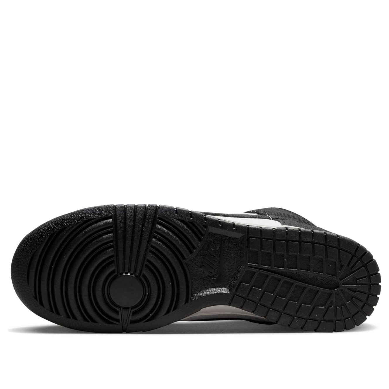 Nike Dunk Mid 'Panda' DV0830-102