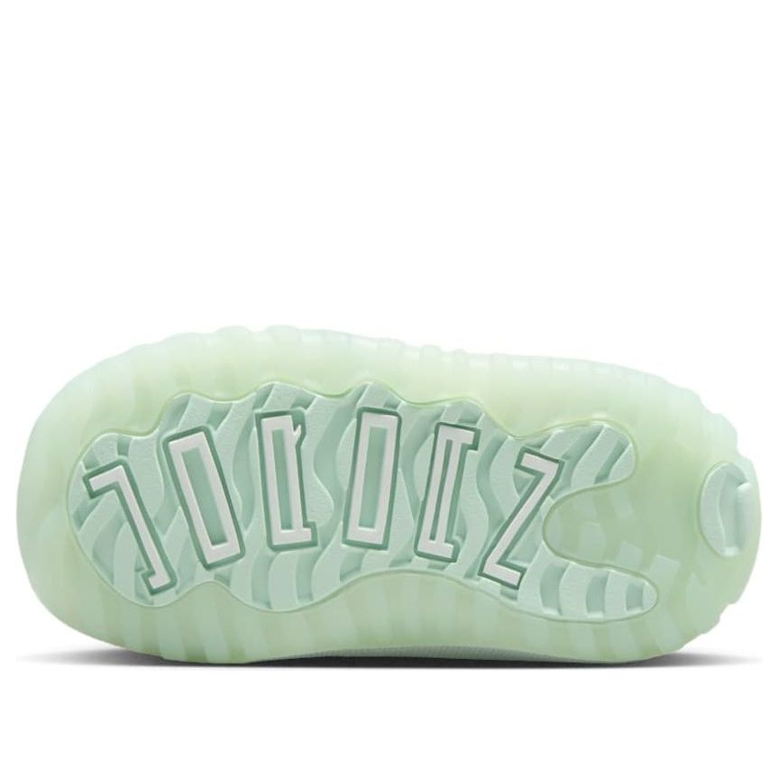 (TD) Air Jordan 11 Retro Low 'Igloo' 645107-103