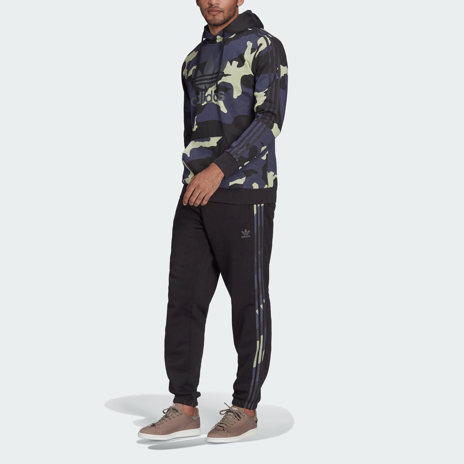 adidas Graphics Camo HF4882