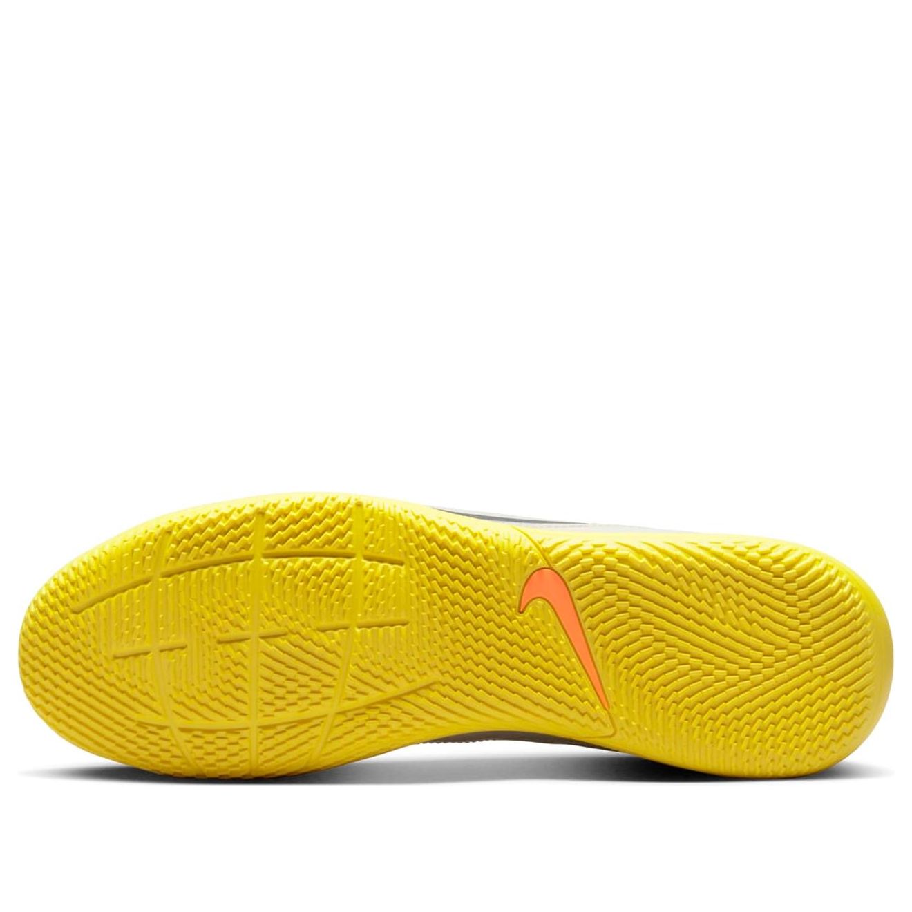 Nike Tiempo Legend 9 Club IC 'Phantom Yellow Strike' DA1189-002
