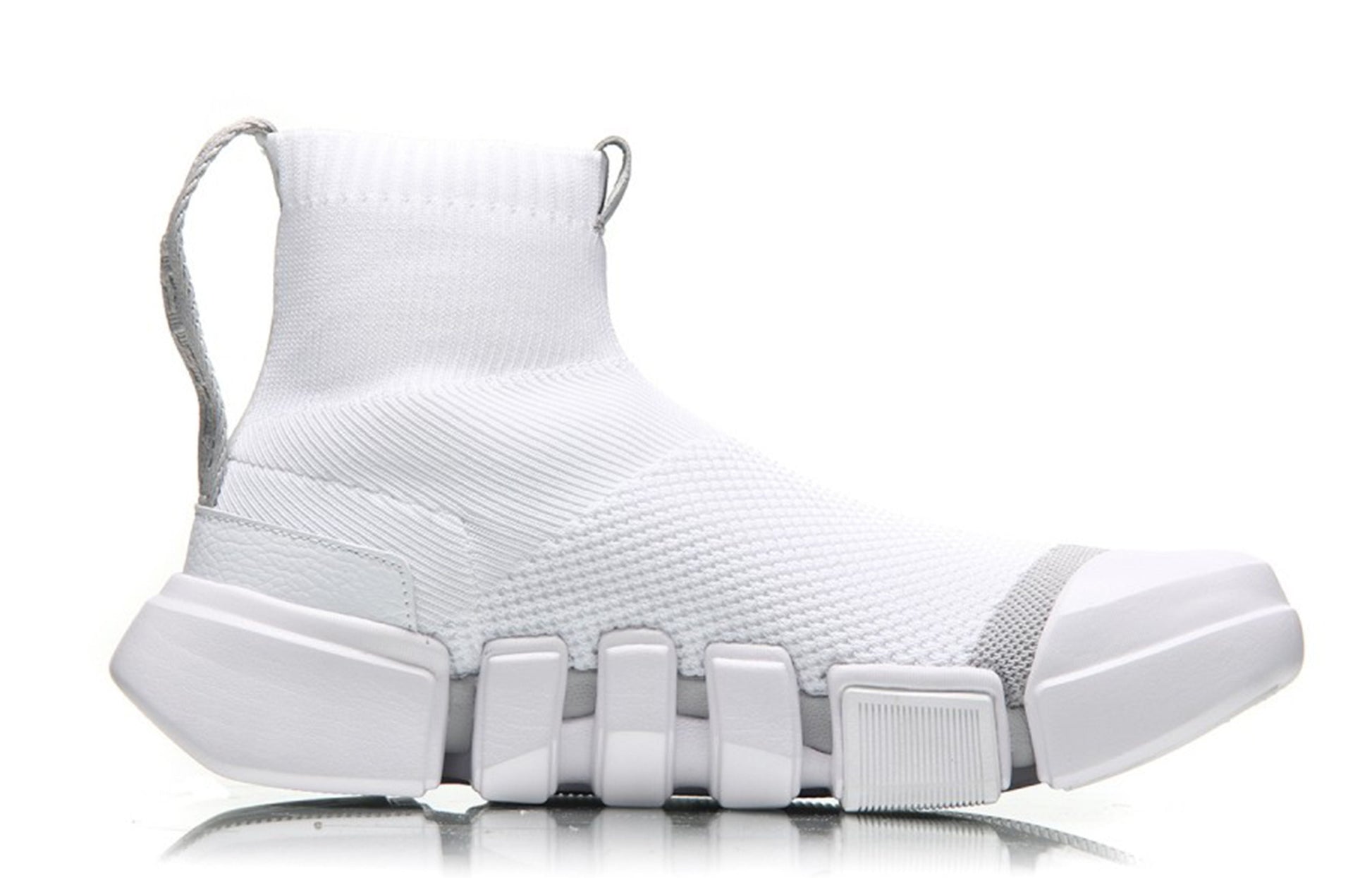 Li-Ning Wade Essence 2 x New York Fashion Week AGWN009-2