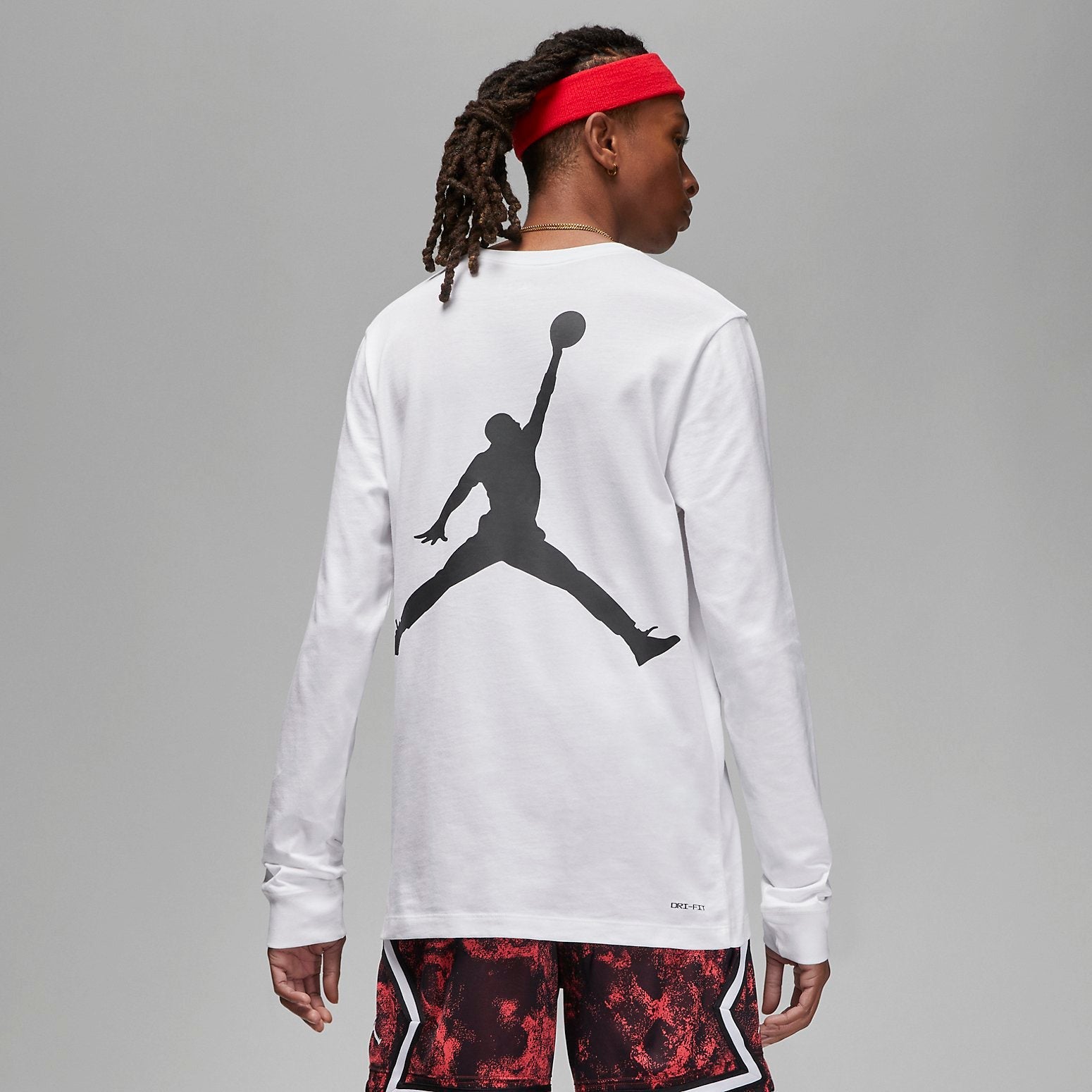 Air Jordan Long Sleeve Sport Graphic T-Shirt 'White Black' DV8446-100