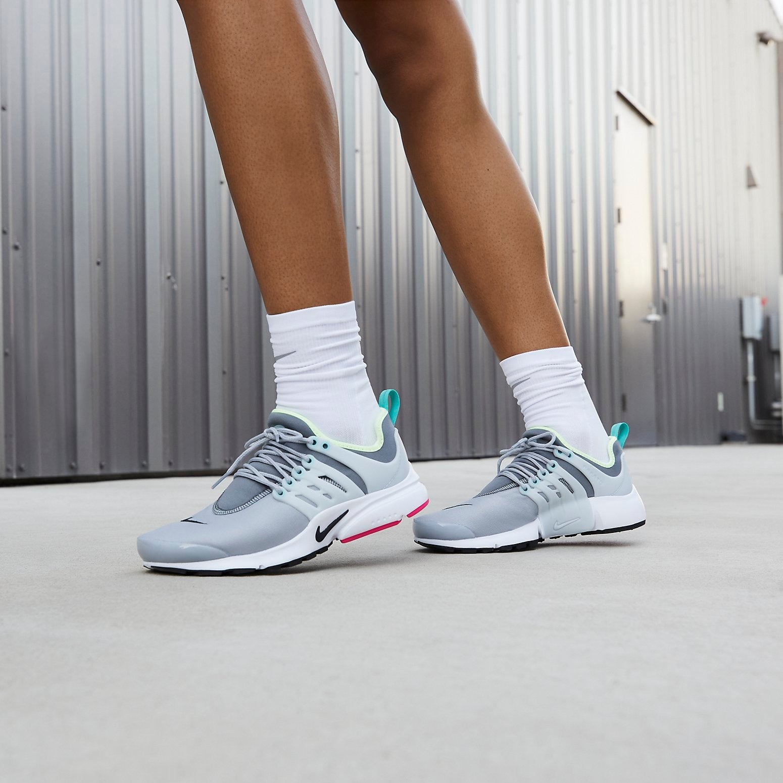 (WMNS) Nike Air Presto 'Cool Grey' 878068-018