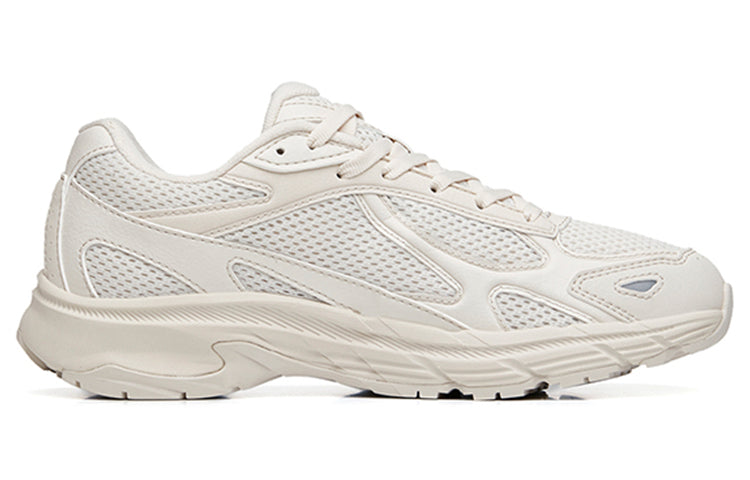 (WMNS) ANTA AT953 Vintage Training Shoes 'Cream White' 922245595-4