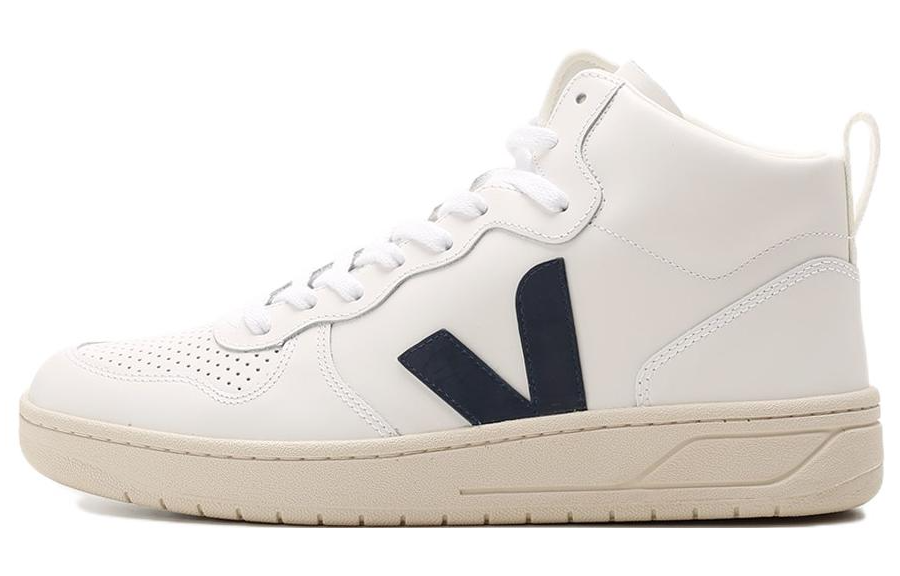 Veja V-15 Leather 'White Nautico' VQ0203086