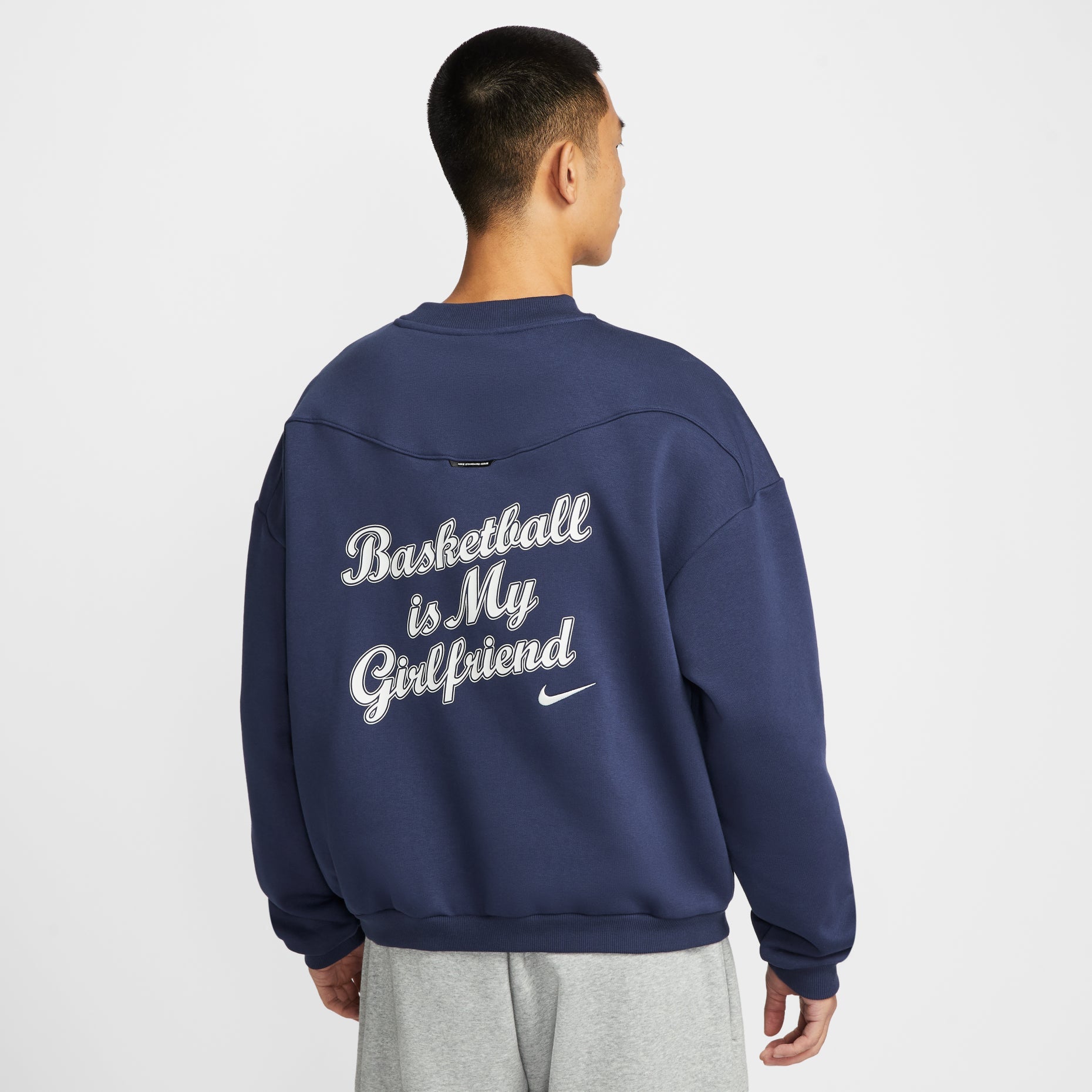 Nike Standard Issue Therma-FIT Brushed Crew 'Midnight Navy' IR0107-410