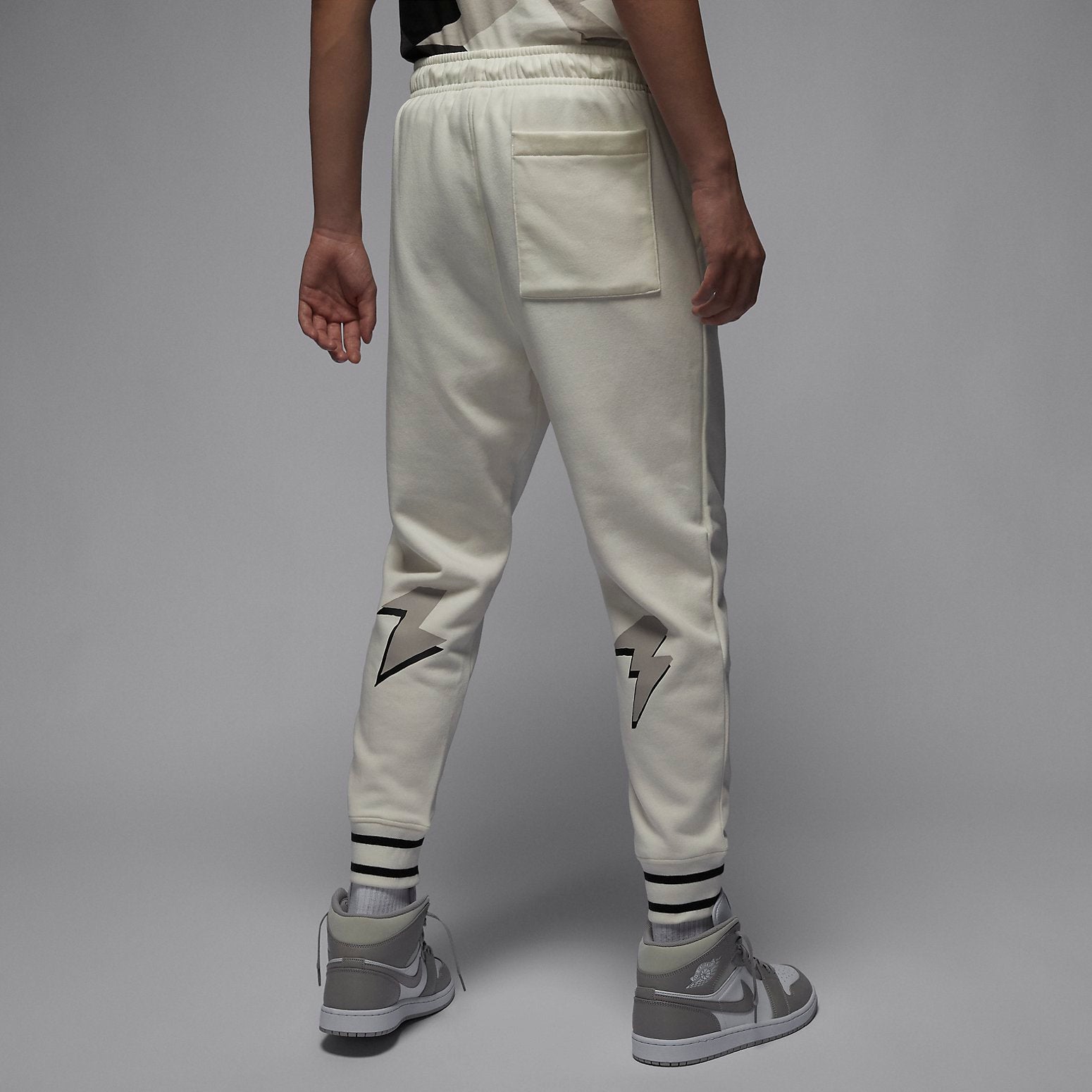 Air Jordan Essentials Fleece Winter Pants 'Grey' FD7859-133