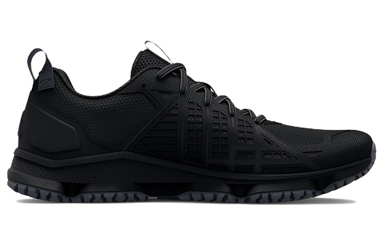 (WMNS) Under Armour Micro G Strikefast 'Black Pitch Grey' 3024954-001