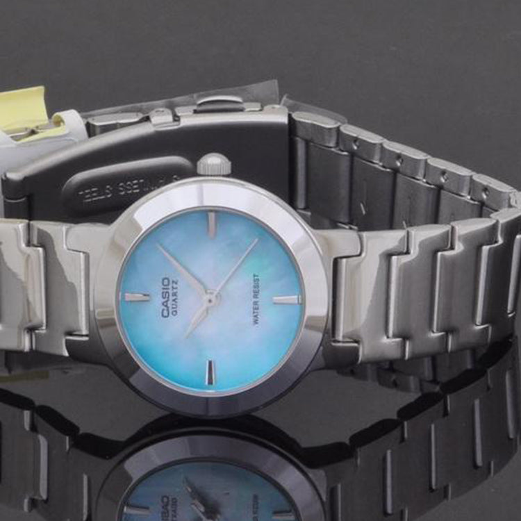 CASIO Waterproof Quartz Simulate Gradient Green Dial 25mm Stainless Steel Strap Watch Silver Analog LTP-1191A-3CDF